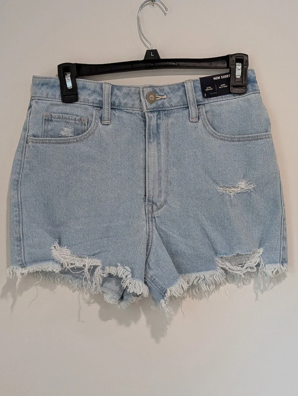 NWT Light Blue Distressed HighRise Mom Shorts Hollister (2) Denim Summer Classic - Picture 1 of 8